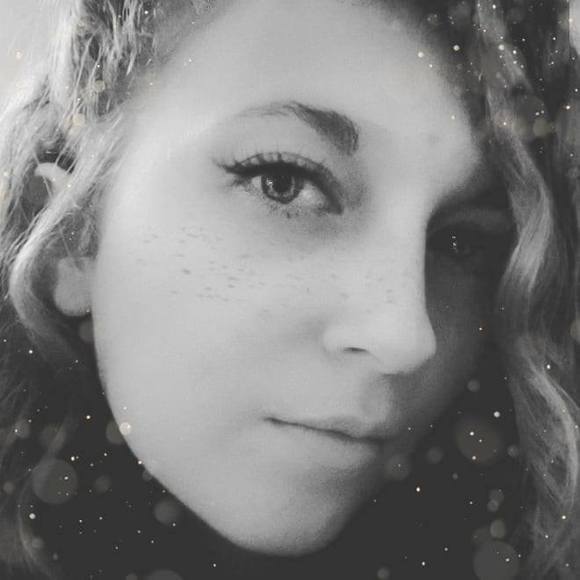 Meet your Posher, Brittany - Picture 1 of 1